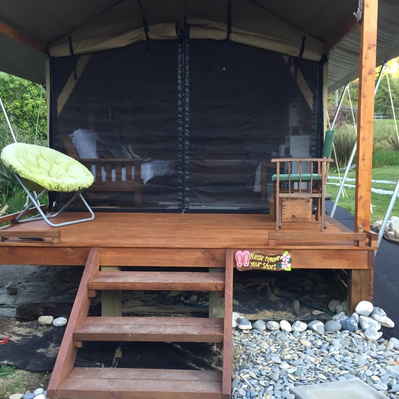 Omarama Oasis - Permaculture Glamping Hotel Pohara ภายนอก รูปภาพ