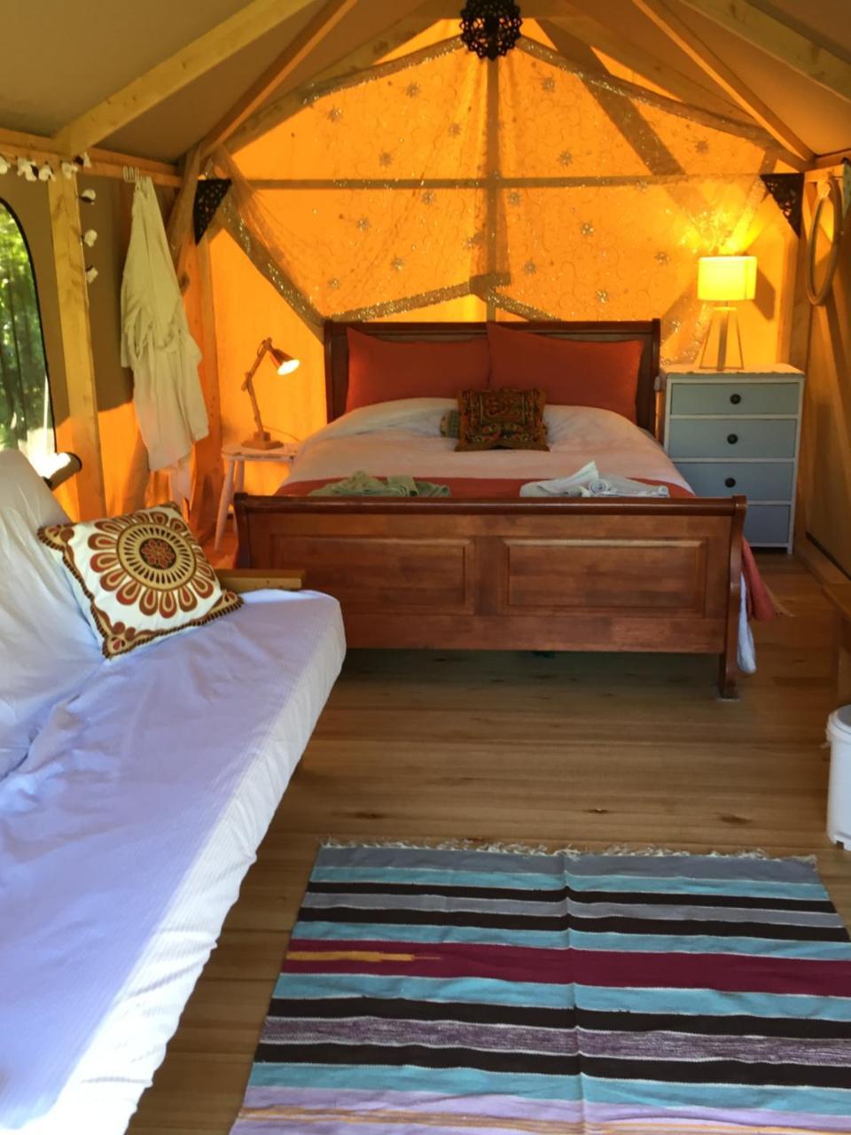 Omarama Oasis - Permaculture Glamping Hotel Pohara ภายนอก รูปภาพ